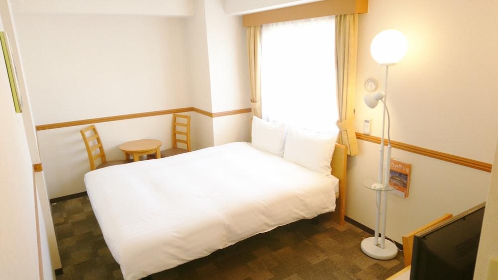 Toyoko Inn Okayama-Eki Nishiguchi Hiroba Buitenkant foto
